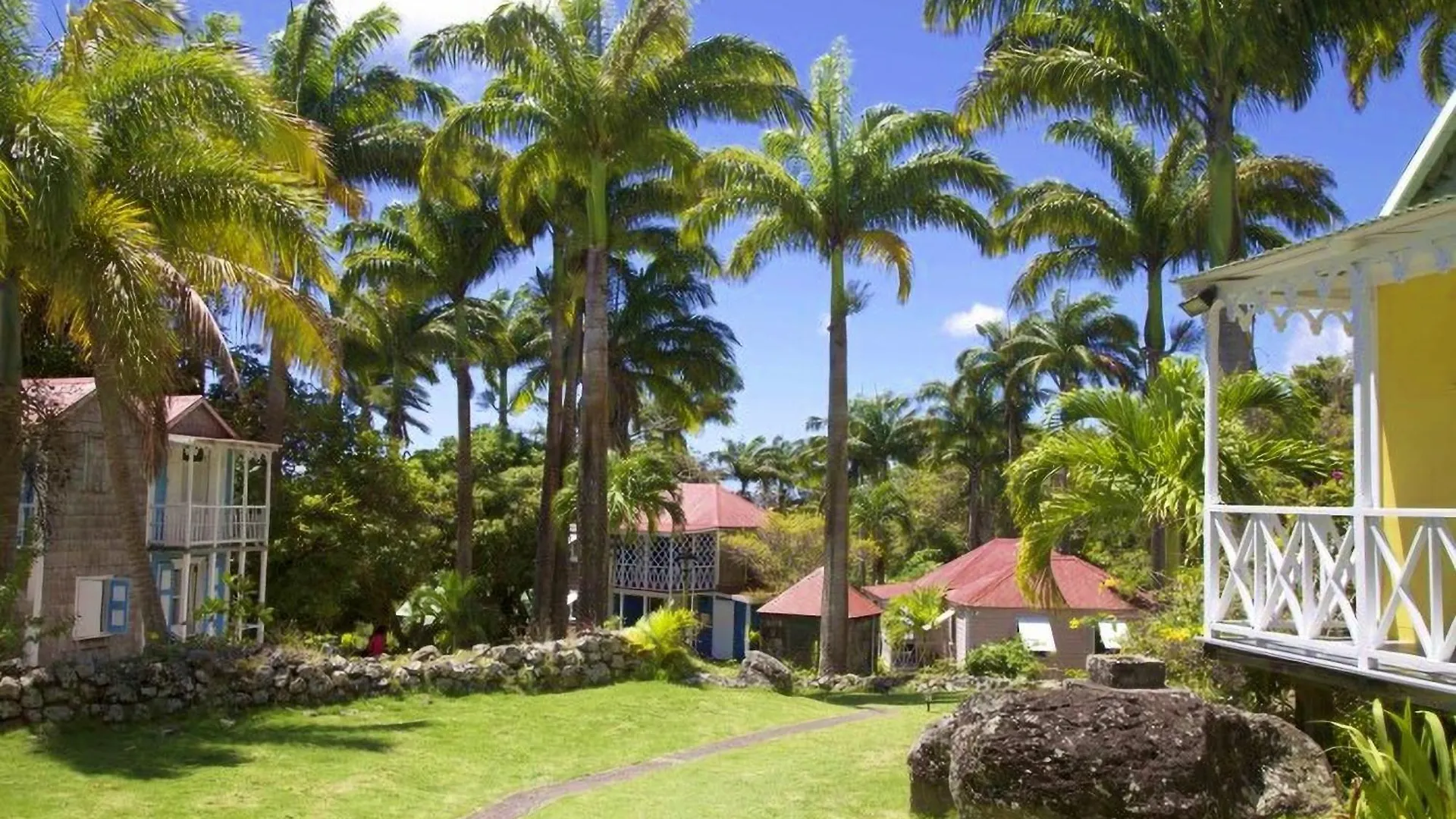 The Hermitage Inn Nevis Hotel